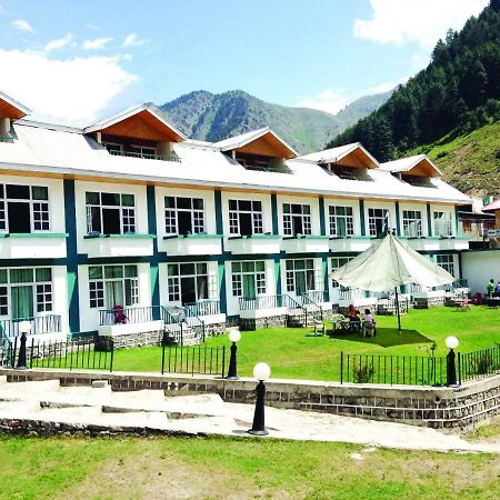 Pine Top Hotels ناران المظهر الخارجي الصورة