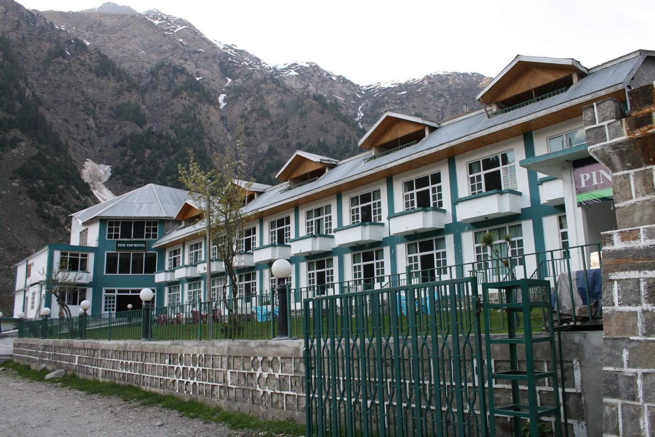 Pine Top Hotels ناران المظهر الخارجي الصورة