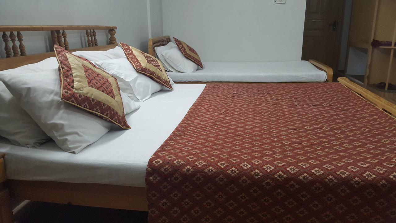 Pine Top Hotels ناران المظهر الخارجي الصورة