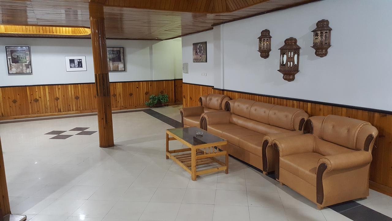 Pine Top Hotels ناران المظهر الخارجي الصورة