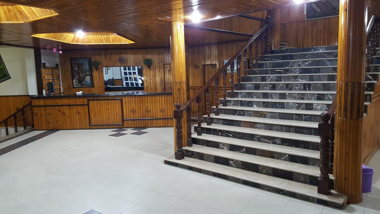 Pine Top Hotels ناران المظهر الخارجي الصورة